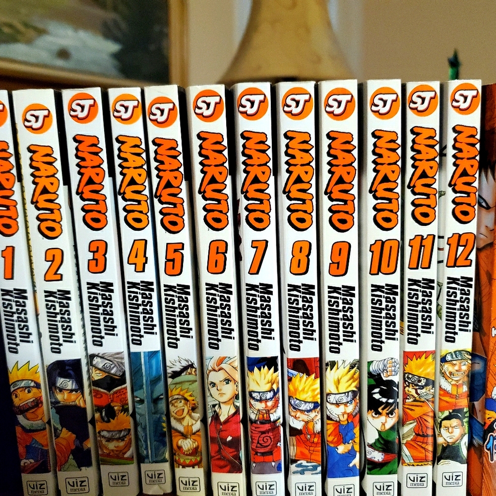Naruto manga volumes (1-40 and 61-66)